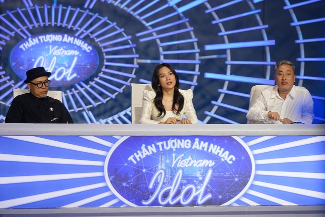 Mỹ Tâm bật khóc ngay tập 1 của Vietnam Idol 2023 vì thí sinh này - Ảnh 1.