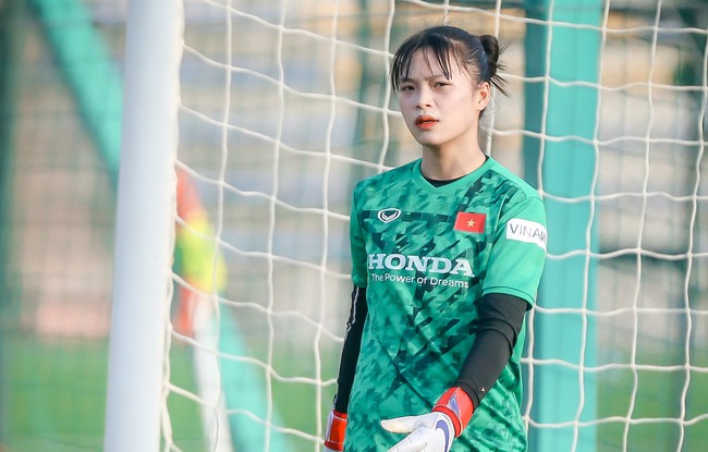 Em út ĐT nữ Việt Nam từng viết 'bản cam kết' xin đá bóng, 20 tuổi đã dự VCK World Cup - Ảnh 3.