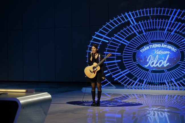 Mỹ Tâm bật khóc ngay tập 1 của Vietnam Idol 2023 vì thí sinh này - Ảnh 2.