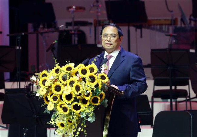 Thủ tướng Phạm Minh Chính: Xây dựng Nhà hát Hồ Gươm là một thiết chế văn hóa, đáp ứng nhu cầu thụ hưởng của nhân dân - Ảnh 3.