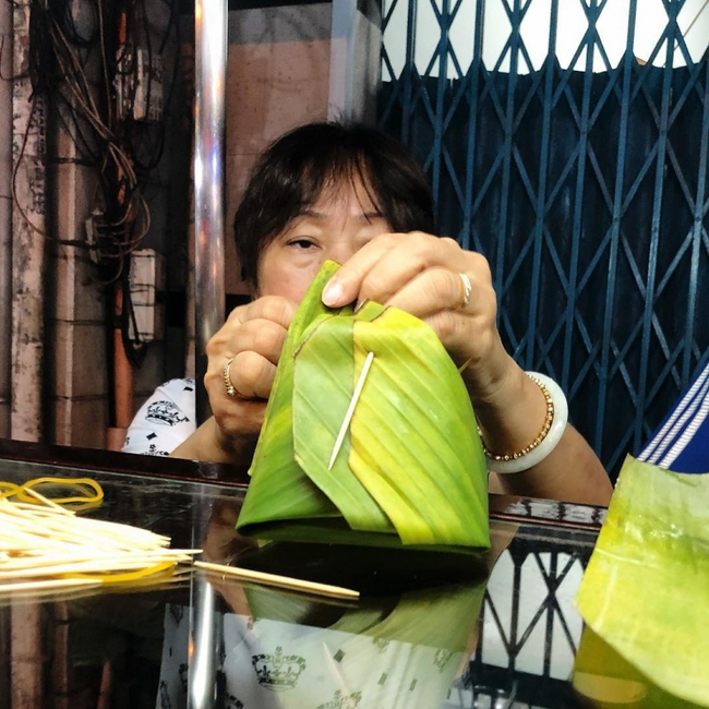 Top 10 món ăn đêm nhất định phải thử khi đến Sài Gòn‎ - Ảnh 5.