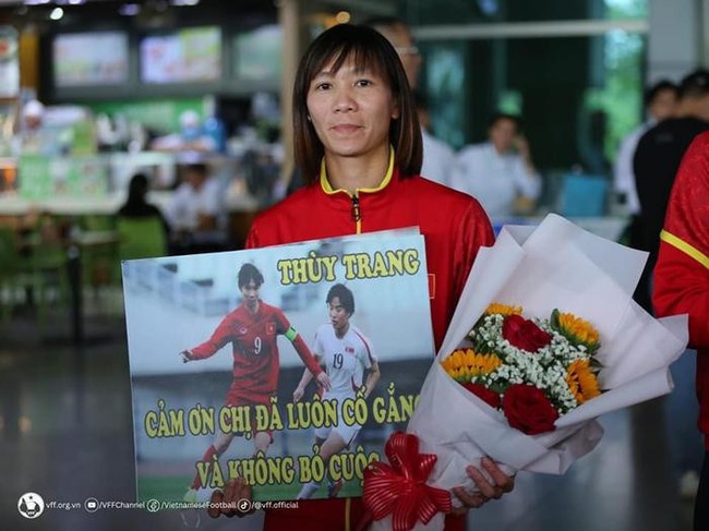 NÓNG: Cầu thủ Thùy Trang công bố quyết định chia tay ĐT nữ Việt Nam  - Ảnh 2.
