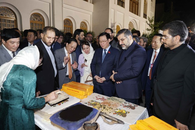 Chủ tịch Quốc hội Vương Đình Huệ dự khai mạc Tuần lễ Văn hóa Việt Nam tại Iran - Ảnh 5.