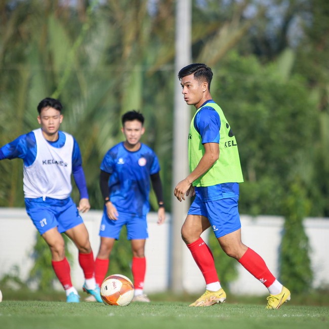Bóng đá Việt Nam 11/8: Thùy Trang nhận tình cảm đặc biệt từ CĐV ASEAN - Ảnh 8.