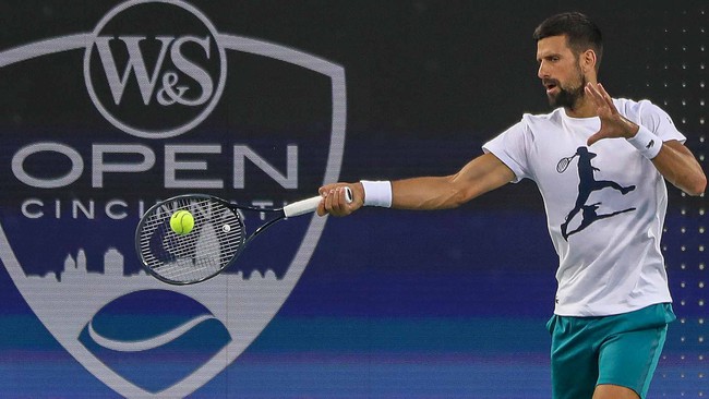 Novak Djokovic: Chỉ cần 1 ngày để quên nỗi buồn Wimbledon - Ảnh 2.