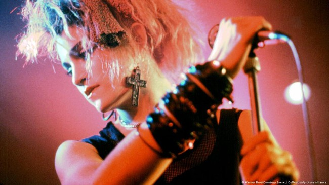 Madonna 65 tuổi – Biểu tượng pop không ngừng đổi mới bản thân - Ảnh 2.