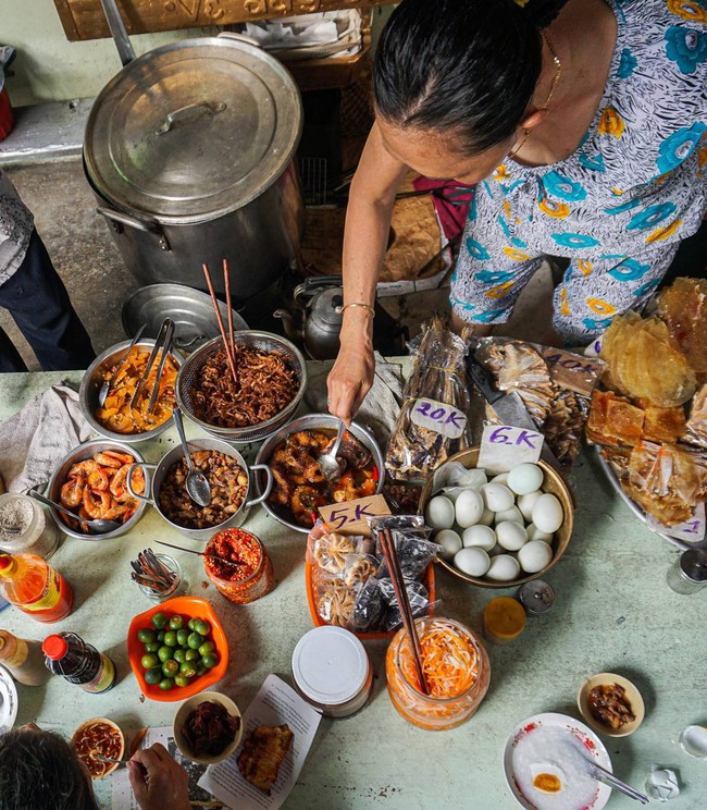 Những quán ăn rẻ nhất Sài Gòn, dù thế nào cũng bán dưới 10 nghìn đồng, chất lượng &quot;bao no&quot; - Ảnh 2.