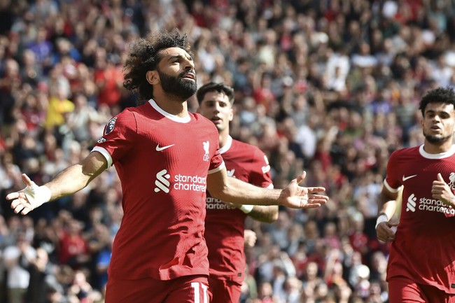 Salah đi vào lịch sử, buồn vui tuyến giữa Liverpool - Ảnh 1.