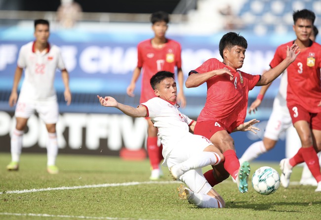 Thắng thuyết phục Lào, U23 Việt Nam đặt một chân vào bán kết U23 Đông Nam Á - Ảnh 1.