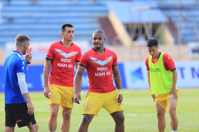 Bóng đá Việt Nam 21/8: CLB CAHN quan tâm tới hậu vệ CLB Hà Nội - Ảnh 5.