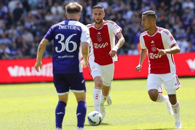 Nhận định bóng đá Ludogorets vs Ajax (01h00, 25/8), play-off Cúp C2 - Ảnh 2.