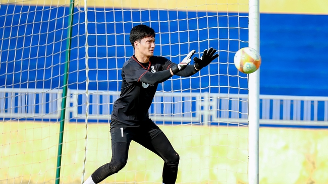 Bóng đá Việt Nam 22/8: CLB Hà Nội sắp có thủ môn mới - Ảnh 2.