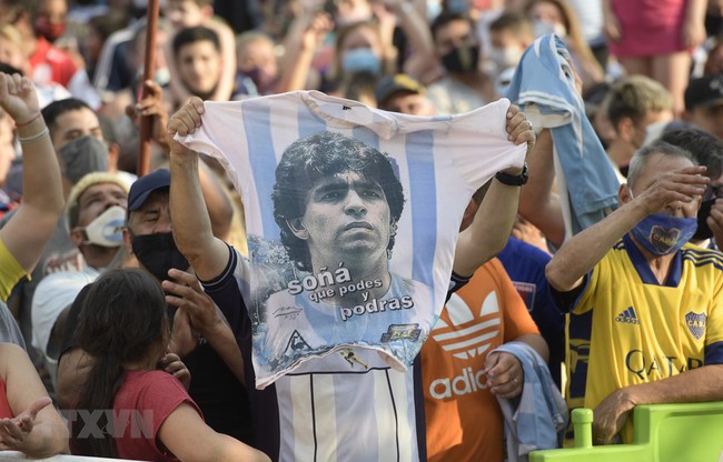 1000 ngày từ khi Diego Maradona qua đời: Ma túy, mafia, Chúa trời và niềm kiêu hãnh của Napoli  - Ảnh 7.
