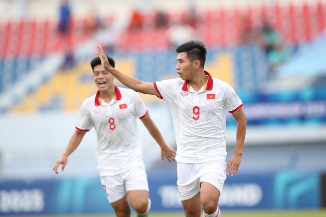 Bán kết 1 giải vô địch U23 Đông Nam Á, U23 Việt Nam 4-1 U23 Malaysia: Rộng đường bảo vệ ngôi vương - Ảnh 1.