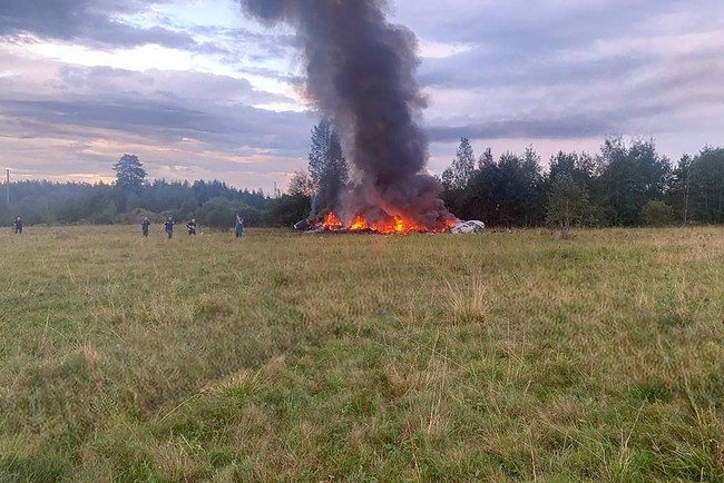 Nga xác nhận không còn người sống sót trong vụ rơi máy bay - Ảnh 2.