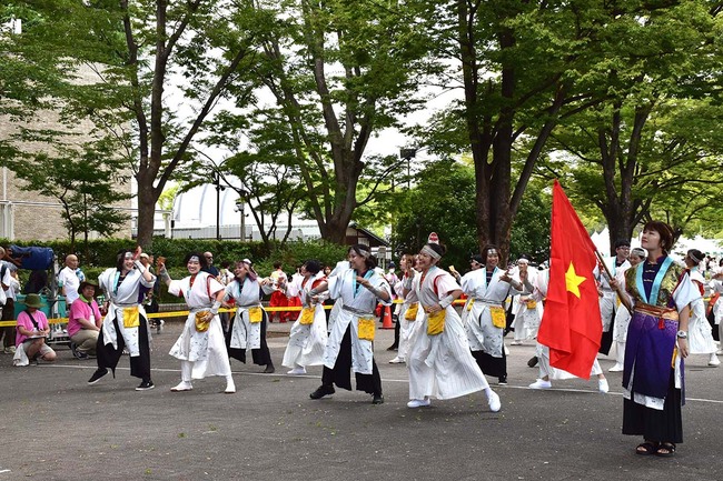 50 năm quan hệ Việt Nam - Nhật Bản: Việt Nam trình diễn tại lễ hội Yosakoi hàng đầu Nhật Bản - Ảnh 5.