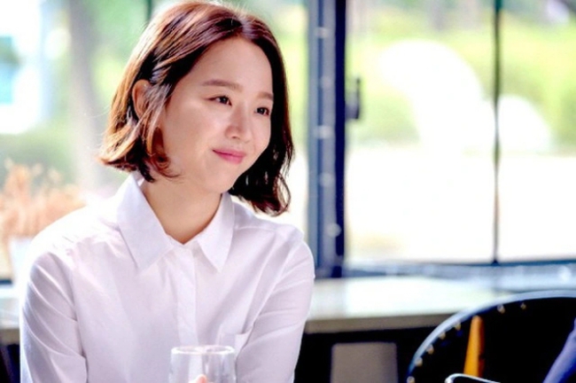 Từ nữ phụ tầm thường đến ngôi sao chói lọi: Shin Hye Sun trở lại với phim 'Target' - Ảnh 7.