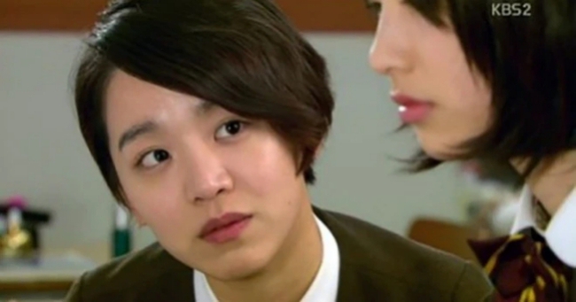 Từ nữ phụ tầm thường đến ngôi sao chói lọi: Shin Hye Sun trở lại với phim 'Target' - Ảnh 4.