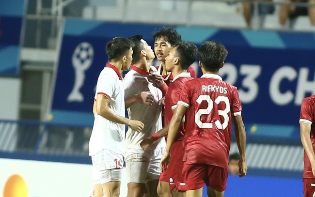 Indonesia cân nhắc bỏ LĐBĐ Đông Nam Á nếu AFF không phạt cầu thủ U23 Việt Nam - Ảnh 2.