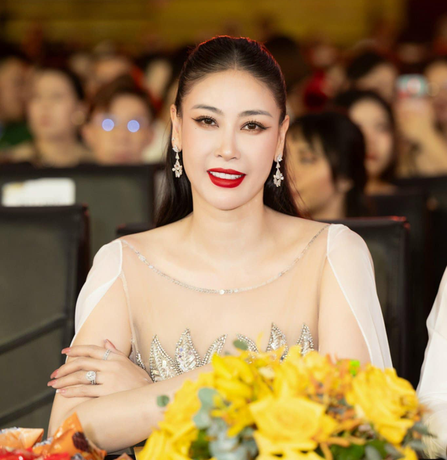 Hoa hậu Hà Kiều Anh sau 31 năm đăng quang vẫn sở hữu nhan sắc vạn người mê  - Ảnh 11.