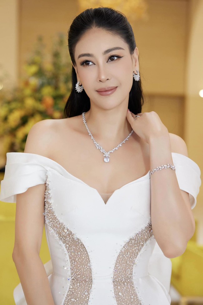 Hoa hậu Hà Kiều Anh sau 31 năm đăng quang vẫn sở hữu nhan sắc vạn người mê  - Ảnh 8.