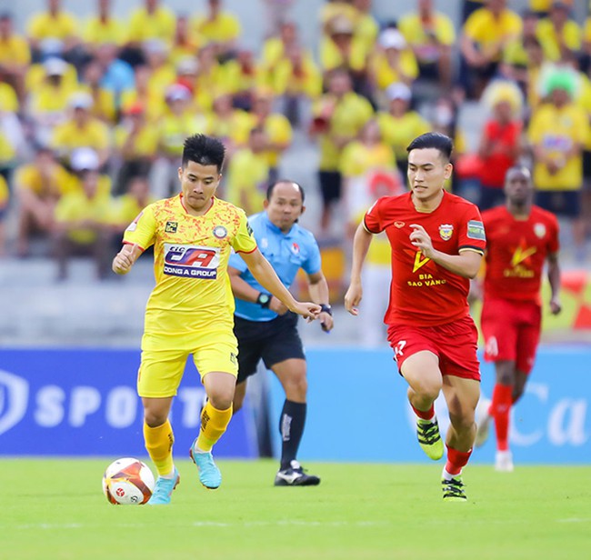 Bóng đá Việt Nam 29/8: Hoàng Đức và Nguyên Mạnh cạnh tranh danh hiệu cá nhân V-League 2023 - Ảnh 3.