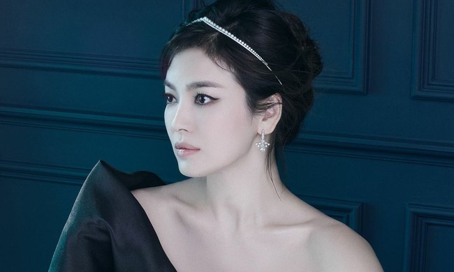 (BÀI CUỐI TUẦN) Song Hye Kyo và 3 mỹ nhân Hàn Quốc U50 vẫn khổ vì tình - Ảnh 1.