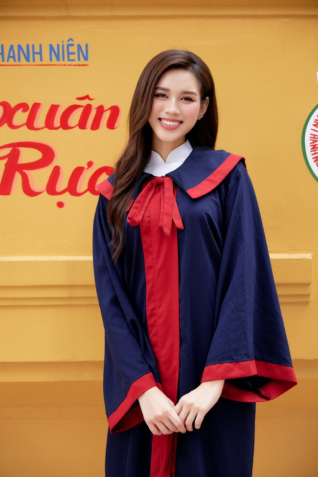 Nhan sắc ngày tốt nghiệp của Hoa hậu Đỗ Thị Hà gây 'choáng' - Ảnh 4.