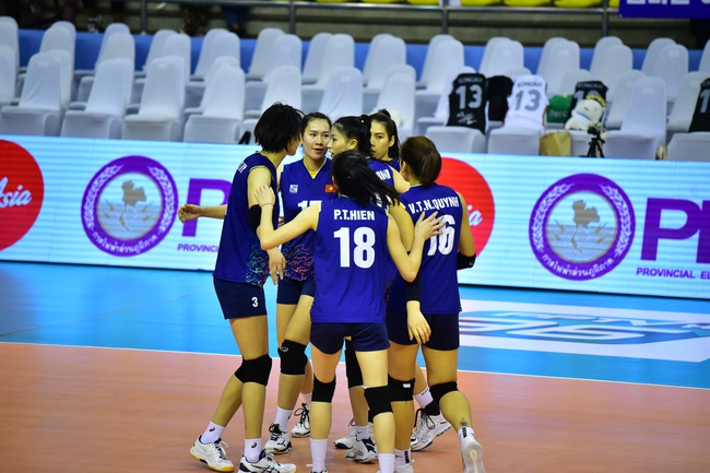 Tuyển bóng chuyền nữ Việt Nam xuất sắc thắng ngược Hàn Quốc 3-2 trong trận ra quân ở giải vô địch bóng chuyền nữ Châu Á 2023