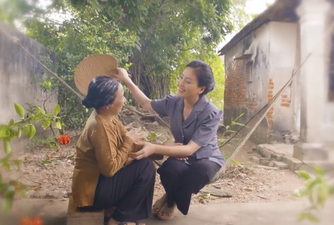 Huyền Trang ra mắt MV 'Quê ơi' đánh dấu 10 năm giành Quán quân Sao Mai - Ảnh 2.