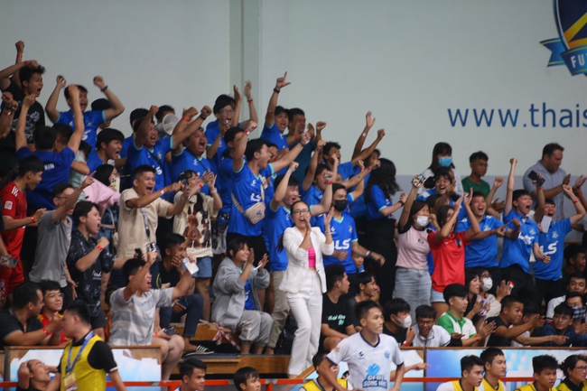 &quot;Người hùng&quot; World Cup toả sáng, Thái Sơn Nam vỡ oà trở lại vị thế số 1 futsal Việt Nam - Ảnh 4.