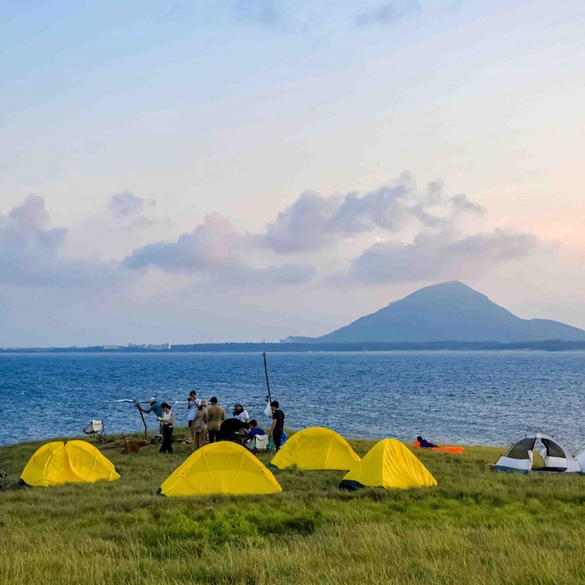 Đến Phú Yên ngắm núi Chóp Chài từ Hòn Dứa, trải nghiệm cắm trại bên bờ biển cực chill - Ảnh 8.