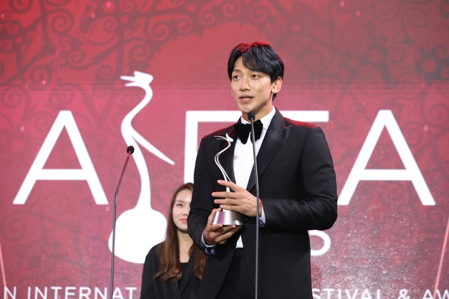 Kim B giành giải 'Nữ diễn phụ xuất sắc nhất' tại Liên hoan Phim quốc tế ASEAN - Ảnh 5.