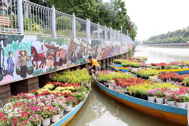 Lễ hội sông nước TP.HCM lần 1: Đưa văn hóa đến thật gần du khách và người dân - Ảnh 3.
