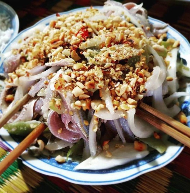 Top 10 món ăn ngon bổ rẻ phải thử khi đến thành phố đáng sống Đà Nẵng - Ảnh 9.
