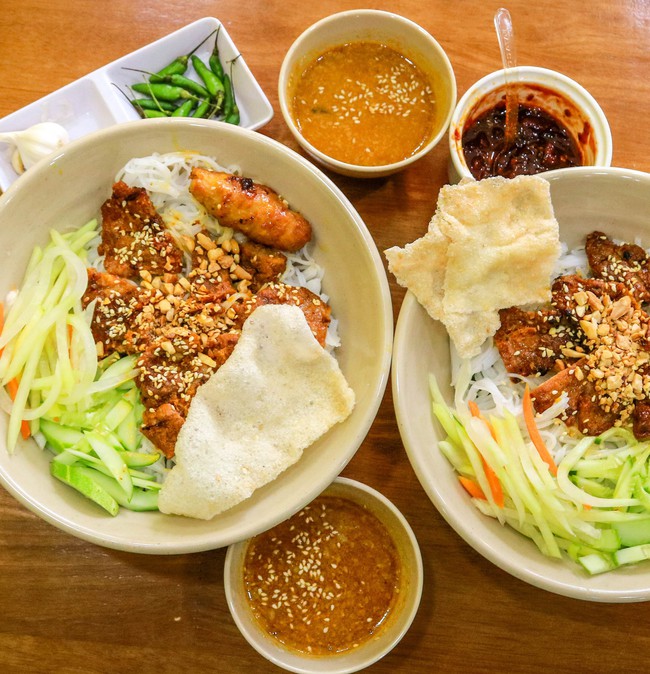 Top 10 món ăn ngon bổ rẻ phải thử khi đến thành phố đáng sống Đà Nẵng - Ảnh 11.
