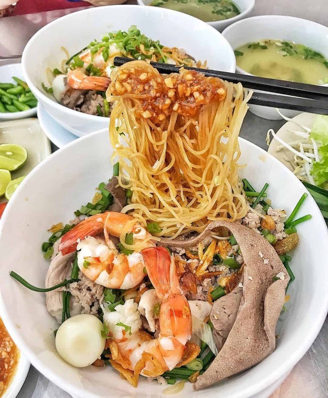 Top 10 món ăn Sài Gòn cứ đến ngày mưa, dân tình lại đổ xô đi thưởng thức  - Ảnh 8.