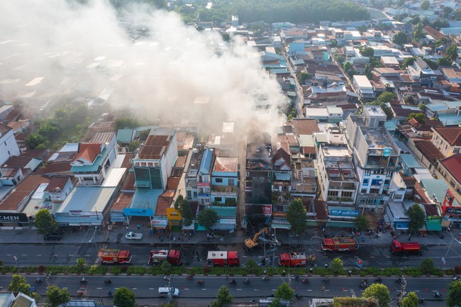 Tây Ninh: Hỏa hoạn tại shop quần áo, làm 3 người thương vong - Ảnh 1.