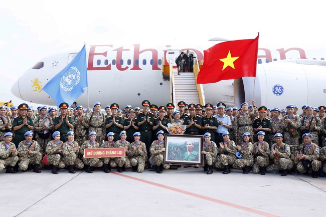 Đội Công binh số 2 lên đường thực hiện nhiệm vụ gìn giữ hòa bình LHQ tại Abyei - Ảnh 3.