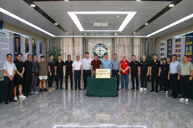 Ra mắt Trung tâm huấn luyện Bi-a cho cơ thủ Việt Nam tại Ngọc Sơn (Trung Quốc)  - Ảnh 2.