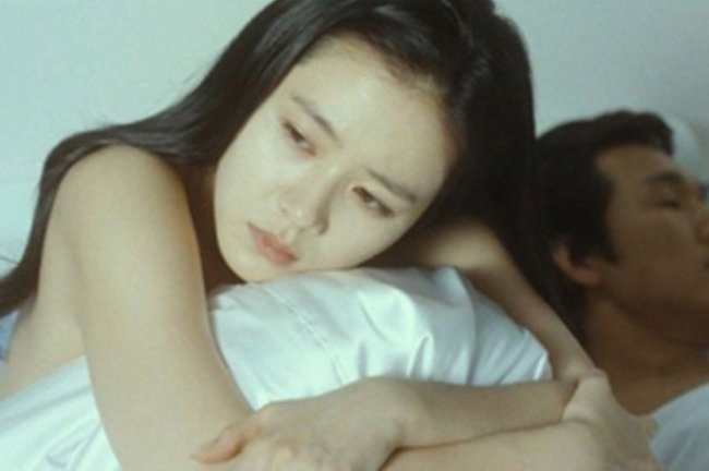 Nhìn lại những lần 'phá kén' ngọc nữ của dàn mỹ nhân phim Hàn - Ảnh 2.