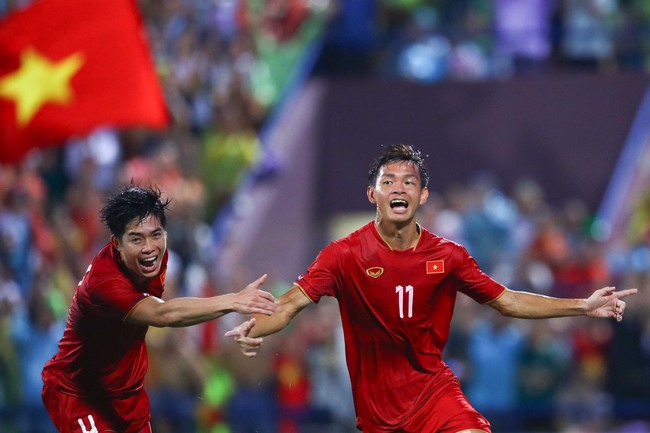 Bùi Vĩ Hào xứng danh 'gà son', ghi bàn quyết định giúp U23 Việt Nam vào VCK U23 châu Á 2024 - Ảnh 3.
