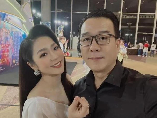 Sao Việt 10/9: Phương Oanh hiếm hoi dự sự kiện showbiz, 'Vua cá Koi' và Hà Thanh Xuân 'đứt gánh' sau đám cưới ngôn tình - Ảnh 1.