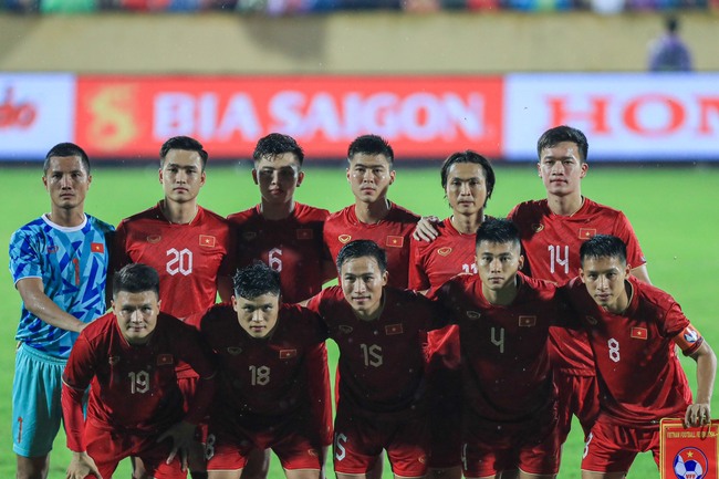 VTV5 trực tiếp bóng đá Việt Nam vs Palestine: Trận đấu bắt đầu - Ảnh 10.