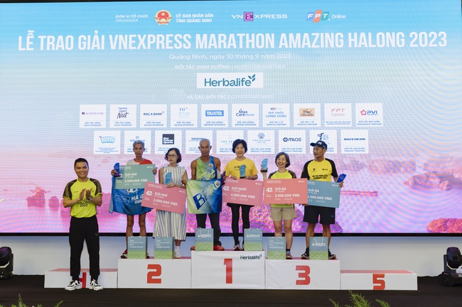 Herbalife Việt Nam đồng hành cùng VnExpress khuyến khích tập thể dục thường xuyên với giải chạy marathon tại thành phố Hạ Long - Ảnh 1.