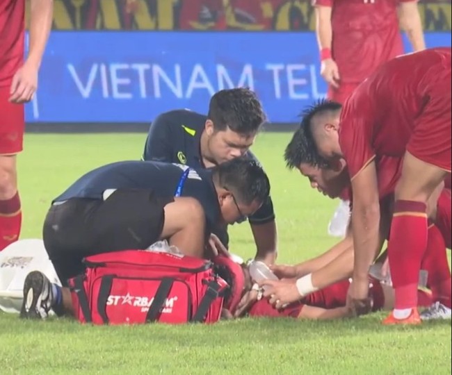 Hai cầu thủ chấn thương khi lên tuyển, CLB Hải Phòng lo sốt vó trước thềm giải châu Á - Ảnh 4.