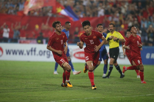 Hàng thủ hớ hênh, U23 Việt Nam chia điểm đáng tiếc trước U23 Singapore - Ảnh 2.