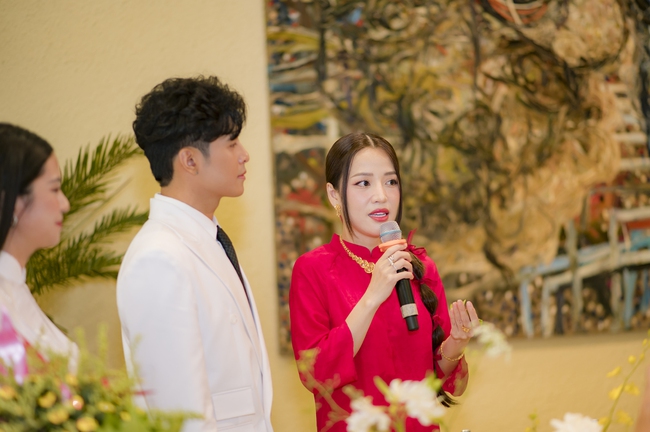 Cặp đôi Gin Tuấn Kiệt - Puka lần đầu lộ diện trước truyền thông sau xác nhận kết hôn - Ảnh 2.