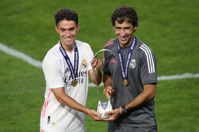 3 ngôi sao Real Madrid bị bắt khẩn cấp vì truyền bá văn hóa phẩm đồi trụy - Ảnh 3.