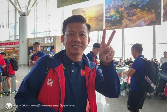 Bóng đá Việt Nam 16/9: ĐT Olympic Việt Nam gặp trục trặc giấy tờ - Ảnh 3.